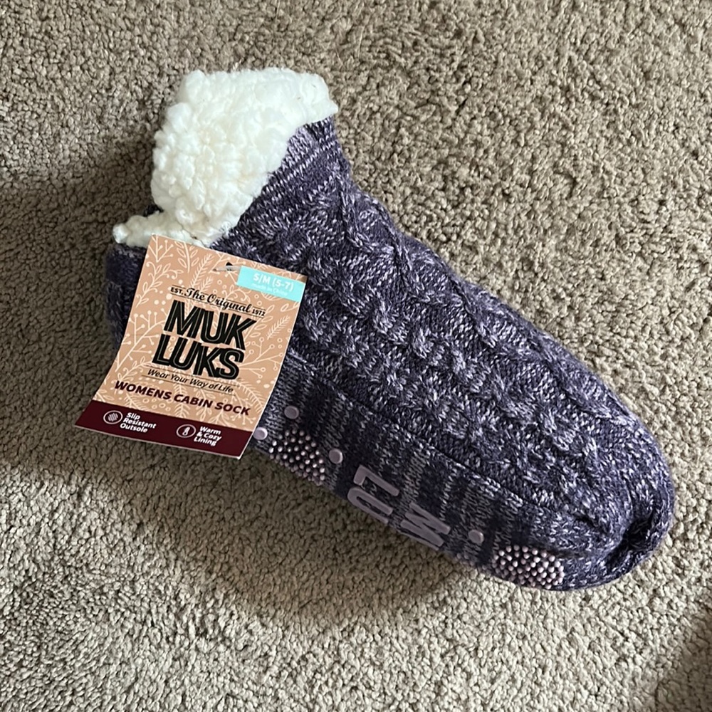 NWT Muk Luk Slipper Socks